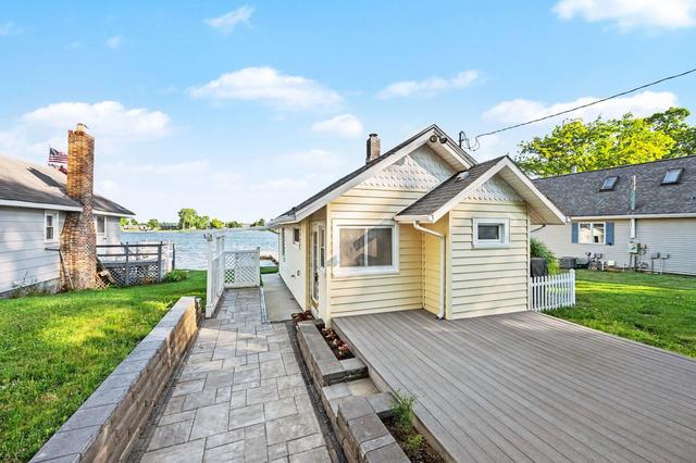 868 S Werners Landing Dr, Bronson, MI 49028
