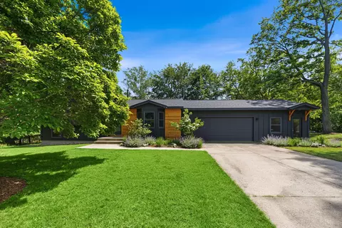 181 S Union St, Douglas, MI 49406