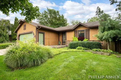5080 Rum Creek Ct SE, Grand Rapids, MI 49508