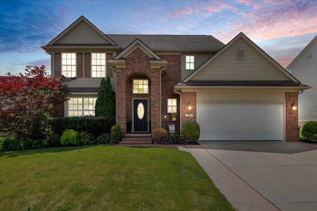 760 Pembroke Dr, Saline, MI 48176