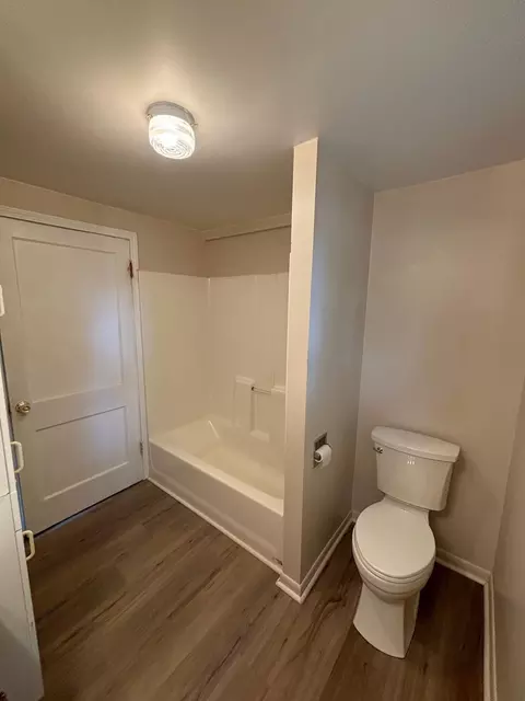 Bath - 111 Prospect St, Plainwell, MI 49080 photo 1 of 3