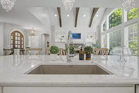 Kitchen - 547 Roundtree Dr NE, Ada, MI 49301 photo 7 of 10