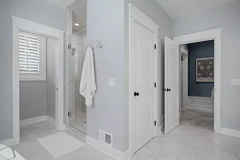 Bath - 547 Roundtree Dr NE, Ada, MI 49301 photo 8 of 14
