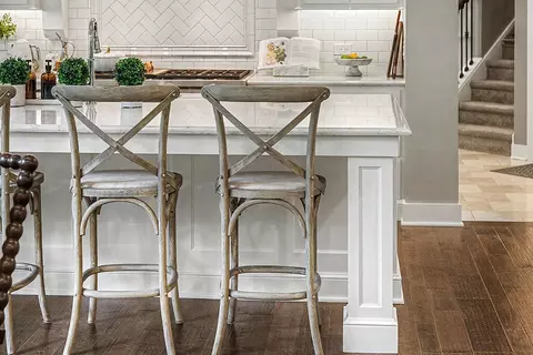 Kitchen - 547 Roundtree Dr NE, Ada, MI 49301 photo 2 of 10
