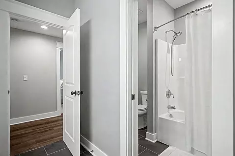 Bath - 547 Roundtree Dr NE, Ada, MI 49301 photo 13 of 14