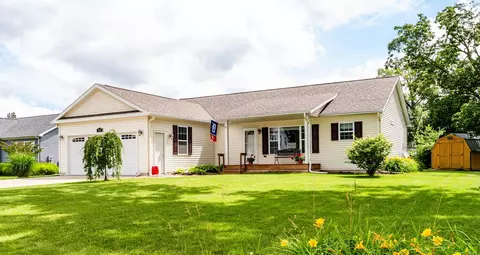 9077 Third St, Baroda, MI 49101