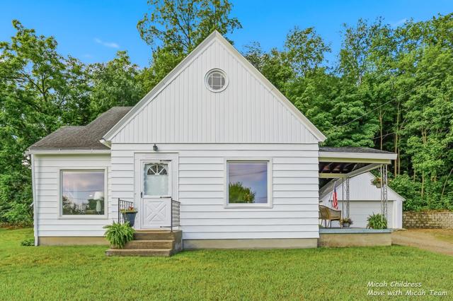 1950 Bauer Rd, Jenison, MI 49428