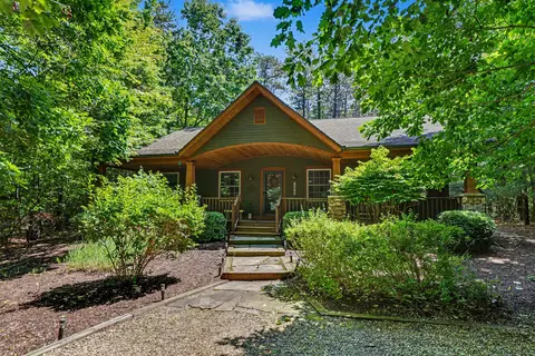 14279 Wildwood Ln, Harbert, MI 49115