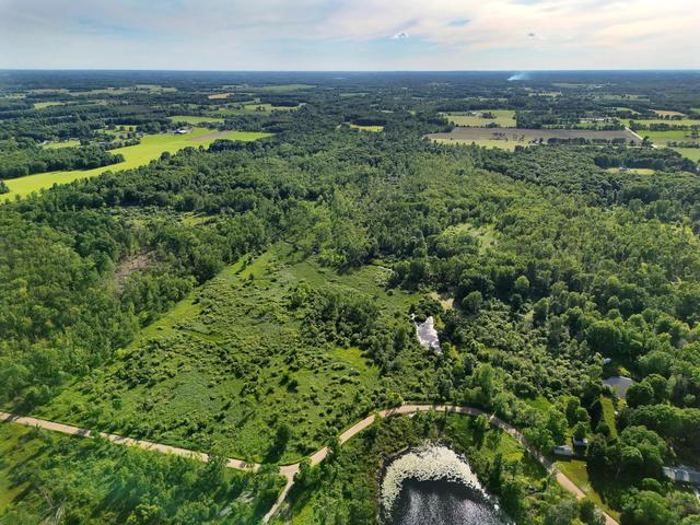 10288 Cedar Lake Rd, Fenwick, MI 48834
