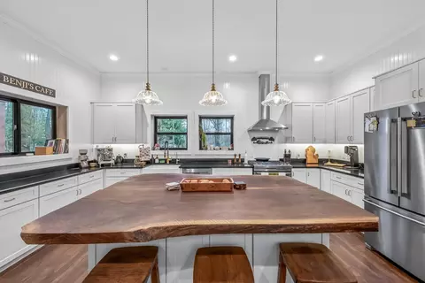 Kitchen - 875 E Jackson Rd, Hart, MI 49420 photo 5 of 5
