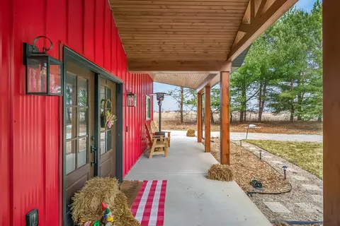 Exterior - 875 E Jackson Rd, Hart, MI 49420 photo 7 of 10