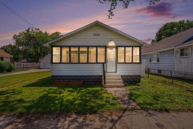 2226 Blodgett St, Muskegon, MI 49441