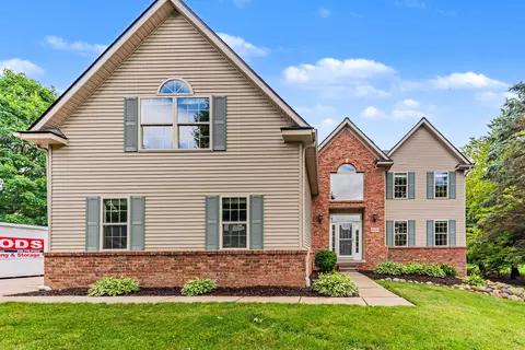 5542 Deer Run Ln, Dexter, MI 48130