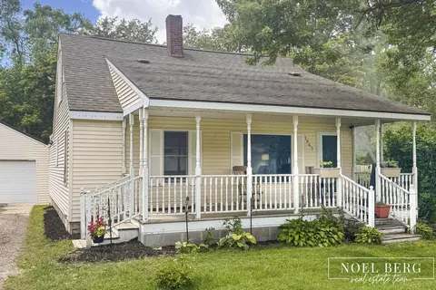 1965 Woodward St, Muskegon, MI 49442
