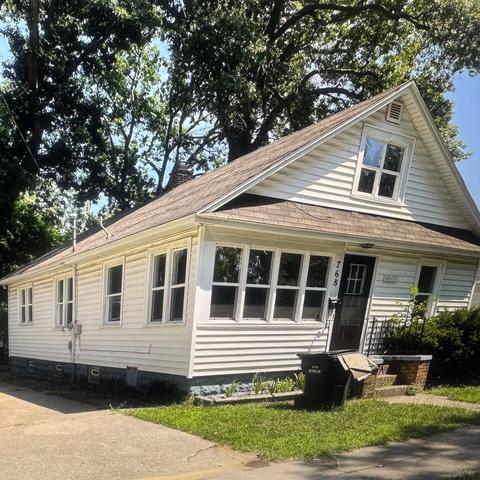 768 Hill Ave, Muskegon, MI 49442