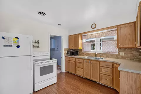 1049 Bloomfield Ave, Plainwell, MI 49080 photo 10