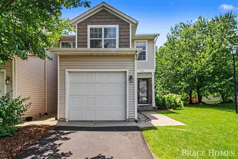 1776 Grand Ct NE, Grand Rapids, MI 49525