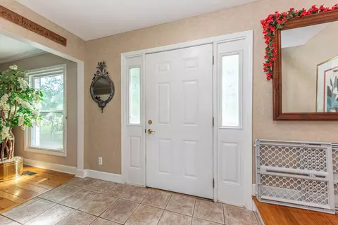 3559 Meadow Ln, Saline, MI 48176 photo 6