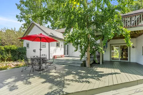 Exterior - 34 S Spring St, Douglas, MI 49406 photo 14 of 22