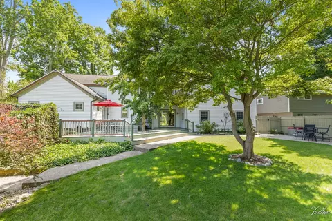 Exterior - 34 S Spring St, Douglas, MI 49406 photo 12 of 22