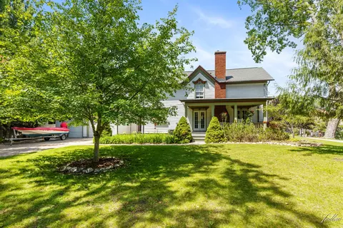 Other - 34 S Spring St, Douglas, MI 49406 photo 2 of 10