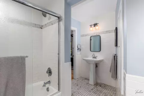 Bath - 34 S Spring St, Douglas, MI 49406 photo 3 of 3