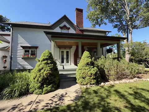 Exterior - 34 S Spring St, Douglas, MI 49406 photo 1 of 22
