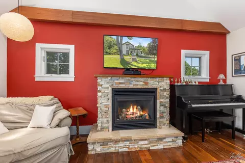 Living - 34 S Spring St, Douglas, MI 49406 photo 3 of 4