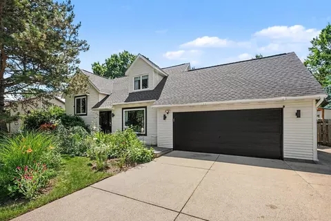 6285 Blanca Dr NE, Rockford, MI 49341