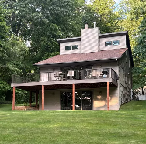 12017 Lilac Ln, Dowling, MI 49050