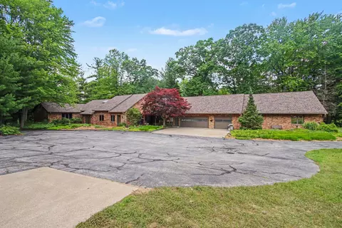 4191 E Fruitport Rd, Fruitport, MI 49415