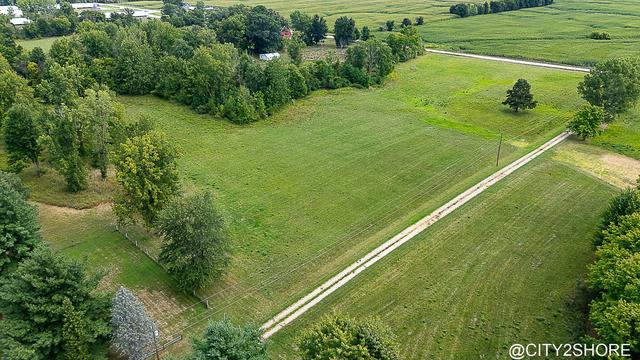 9905 52nd Ave, Allendale, MI 49401