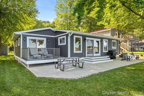 63530 Zabel Shores Rd, Sturgis, MI 49091