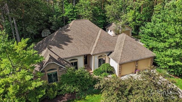 3701 Webber Pines Dr NE, Grand Rapids, MI 49525