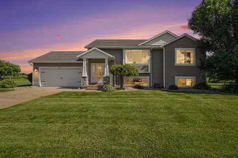 4913 W Daisy Way, Fremont, MI 49412