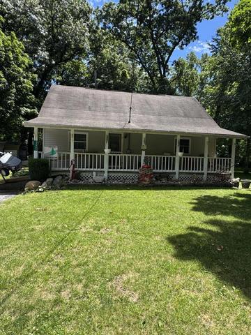 52985 Twin Lakeview Dr, Dowagiac, MI 49047