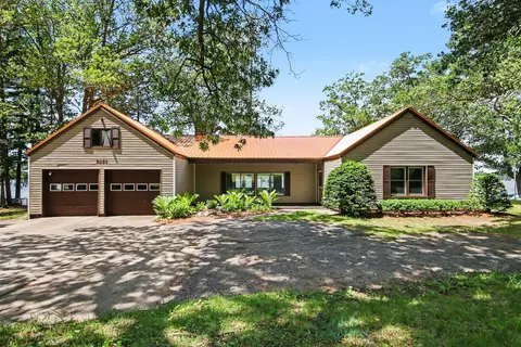 9351 S Catalpa Ave, Newaygo, MI 49337
