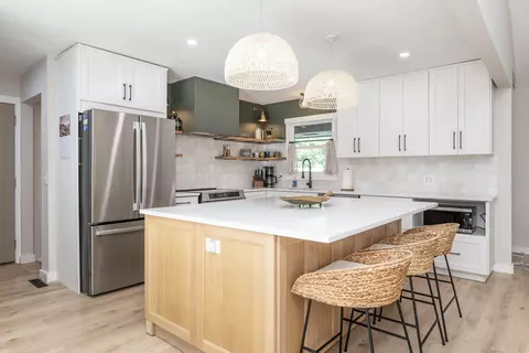 Kitchen - 230 Golfview Dr, Plainwell, MI 49080 photo 3 of 8
