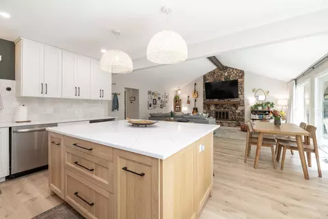 Kitchen - 230 Golfview Dr, Plainwell, MI 49080 photo 4 of 8