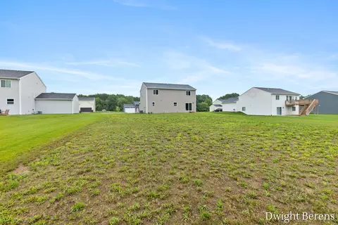 Exterior - 7859 Sierra Dr, Belding, MI 48809 photo 6 of 8