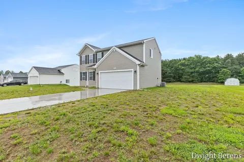 Exterior - 7859 Sierra Dr, Belding, MI 48809 photo 4 of 8