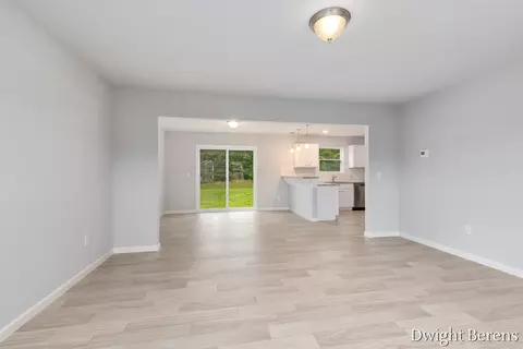 Living - 7859 Sierra Dr, Belding, MI 48809 photo 4 of 4