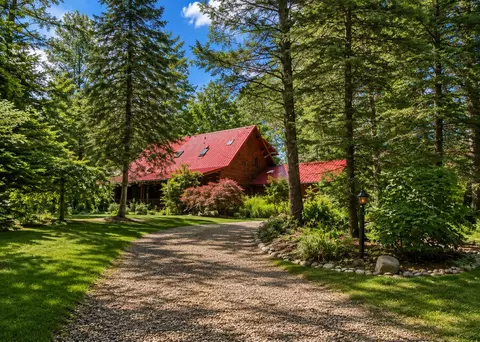 15295 E B Ave, Augusta, MI 49012