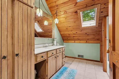 Bath - 15295 E B Ave, Augusta, MI 49012 photo 4 of 4