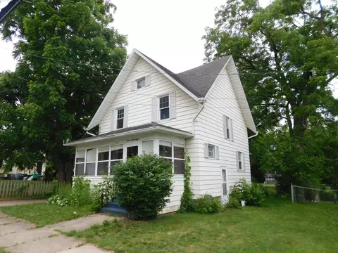 Exterior - 1238 3rd St, Jackson, MI 49203 photo 2 of 6