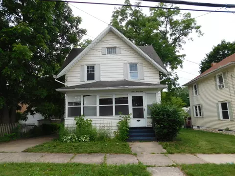 1238 3rd St, Jackson, MI 49203