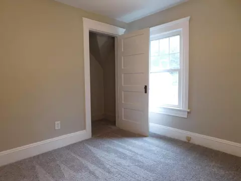 Bedroom - 1238 3rd St, Jackson, MI 49203 photo 5 of 7