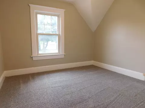 Bedroom - 1238 3rd St, Jackson, MI 49203 photo 6 of 7