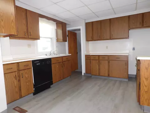 Kitchen - 1238 3rd St, Jackson, MI 49203 photo 1 of 2