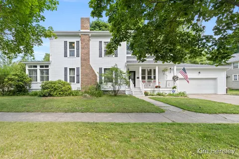 602 S Franklin St, Greenville, MI 48838